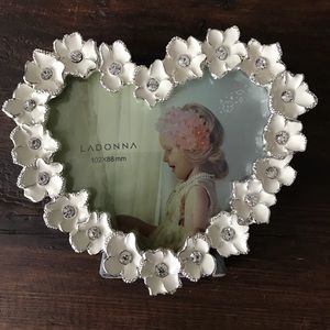 Heart shaped picture frame